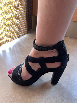 Sandalias de tacón negras