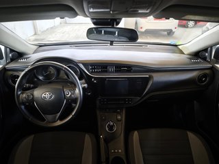 Toyota Auris 1.8 140H Active Touring Sports