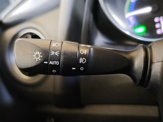 Toyota Auris 1.8 140H Active Touring Sports