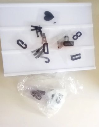 Caja de luz LED con letras y corazón