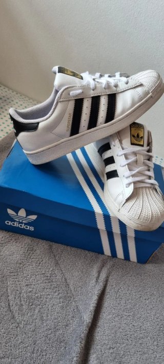 Zapatillas Adidas Superstar Blancas y Negras