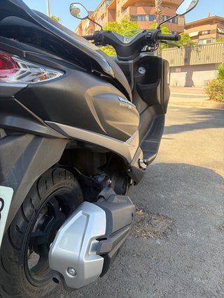 Suzuki Burgman Street 125 EX Negro Mate