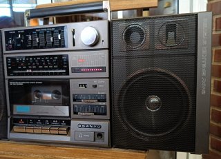 Radiocasete Sanyo C15