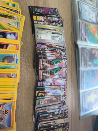 Lote y Álbum Pokemon