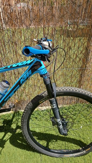 Bicicleta KTM Carbono MTB