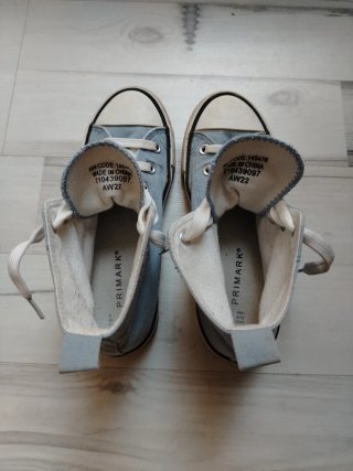 Zapatillas altas Primark tipo Converse azul