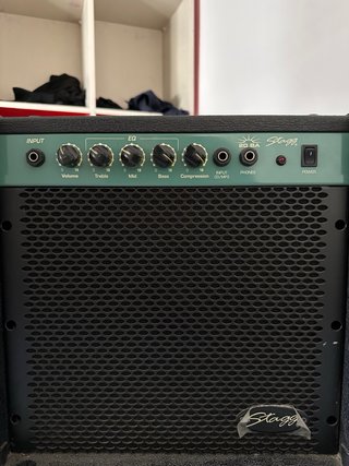 Amplificador Bajo Stagg 20BA 20W