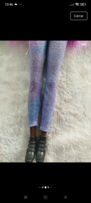 Muñeca Barbie con Pelo Negro y Accesorios