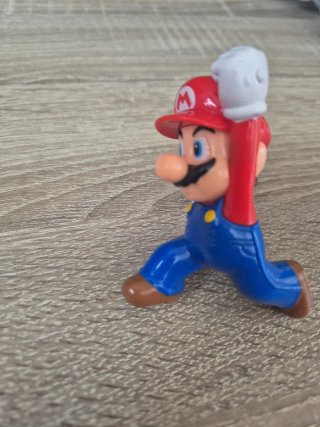 Figura Super Mario Bros pequeña