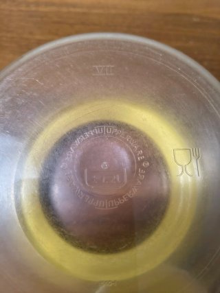 Contenitore Tupperware Giallo  + omaggio