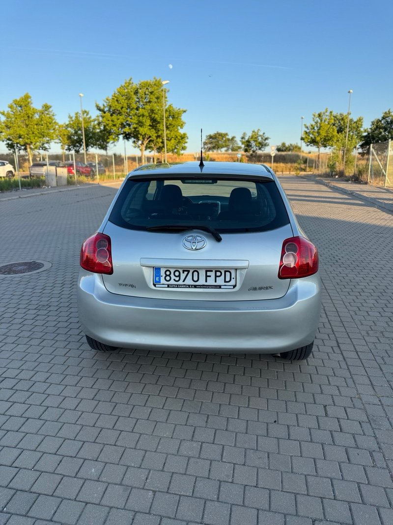 Toyota Auris 2007, foto 6