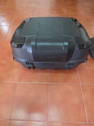 Baúl Givi 45L Maxi Scooter/Touring