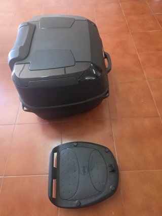 Baúl Givi 45L Maxi Scooter/Touring