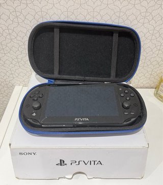 PS Vita Slim PCH-2004 Completa