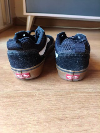 Zapatillas Vans Negras y Marrones