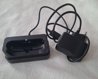 Cargador y Base para móvil doro