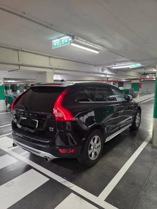 VOLVO XC60 R DESIGN 4X4 TECHO PANORÁMICO