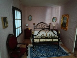 Casa de muñecas amueblada