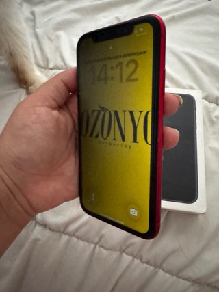 iPhone 11 Rojo 64GB