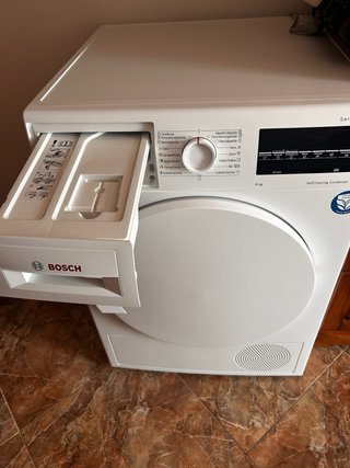 Secadora Bosch Serie 6, 8kg nueva