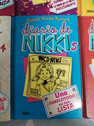 Libros juveniles "Diario de Nikki"