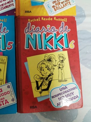 Libros juveniles "Diario de Nikki"