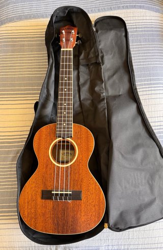 Ukelele Lanikai LU21-C Concierto + funda + correa