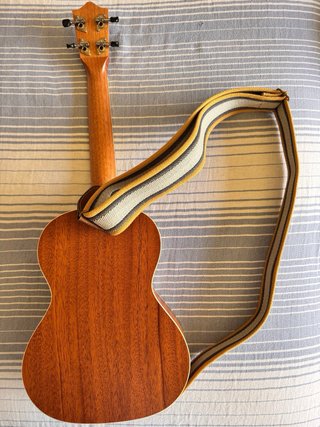 Ukelele Lanikai LU21-C Concierto + funda + correa