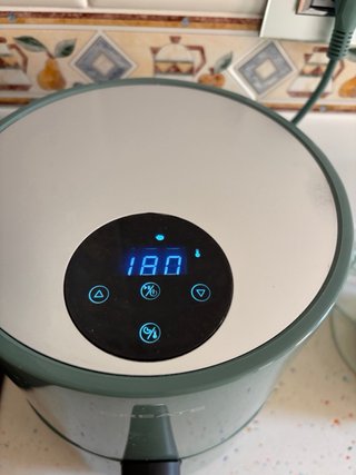 Exprimidor eléctrico y freidora de aire