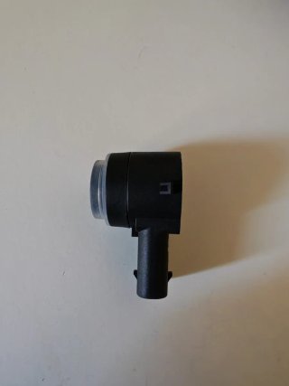 Sensor aparcamiento delantero Opel Astra 13379608