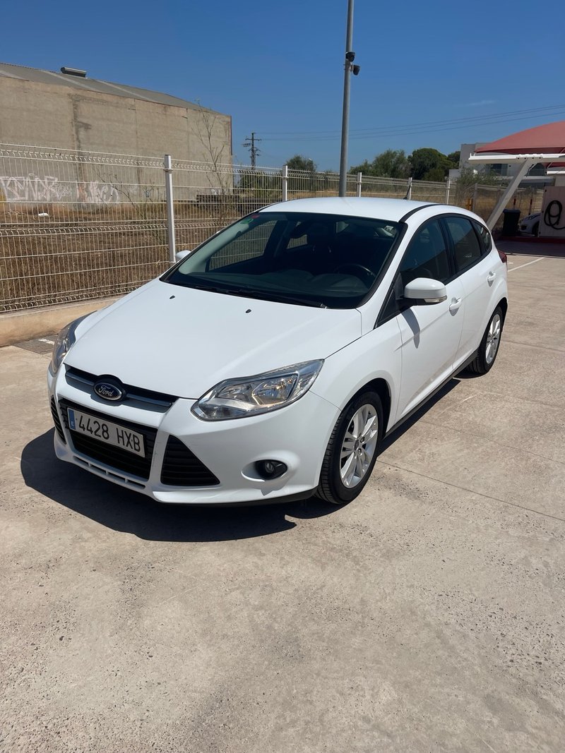 Ford Focus 2014 - foto 1