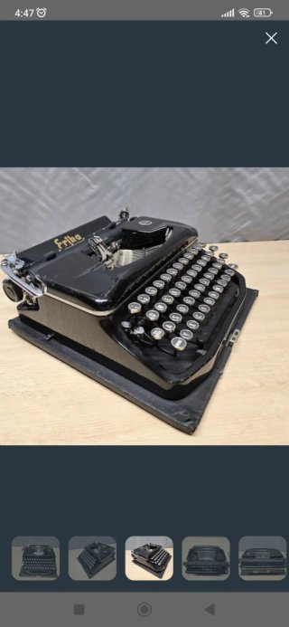 Máquina de escribir Erika vintage