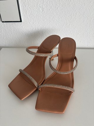 Sandalias tacón pedrería