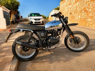 Moto Brixton Felsberg XC 125 - 1.000km