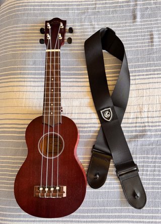 Ukelele Lanikai soprano + funda + correa + accesor