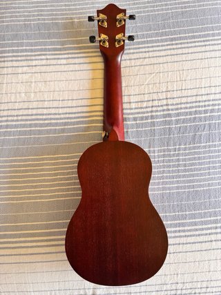 Ukelele Lanikai soprano + funda + correa + accesor