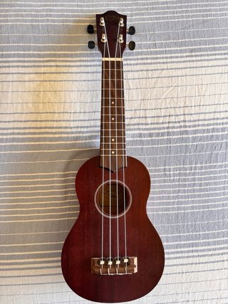 Ukelele Lanikai soprano + funda + correa + accesor