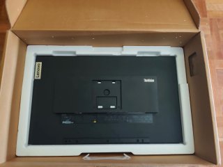 Monitor Lenovo Thinkvision 27" con Dock Integrato