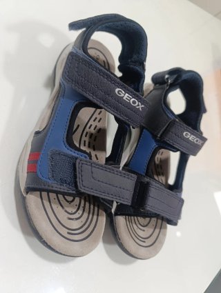 Sandalias Geox niño azul y gris