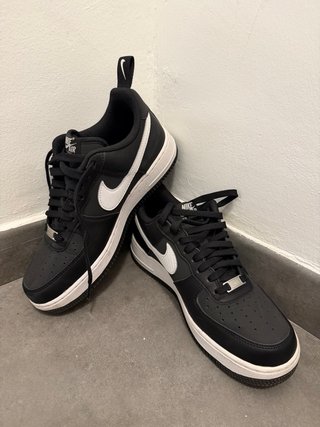 Nike Air Force 1 Negro/Blanco Casi Nuevas