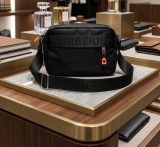 Bandolera Burberry Negra Paddy