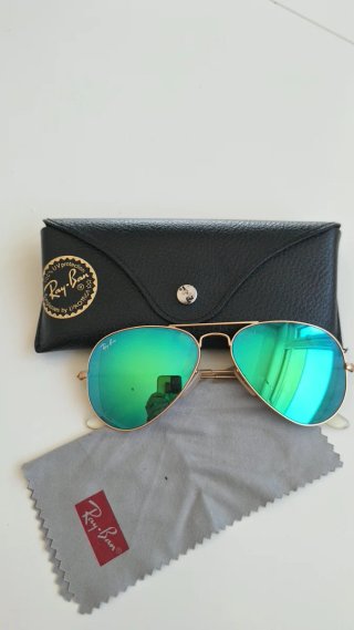 Gafas de sol Ray-Ban Aviator doradas y verdes