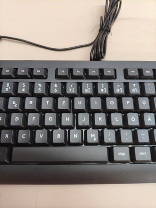 Pack teclado y ratón con cable Trust Taro, QWERTZ alemán