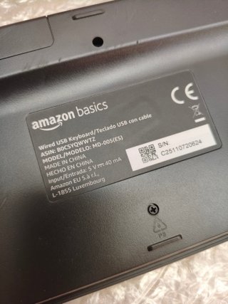 Tastiera con cavo USB Amazon Basics, spagnolo, nero opaco