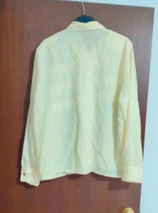 Camisa manga larga amarilla