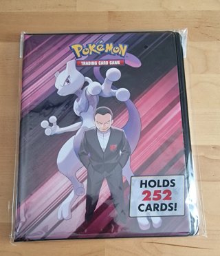 Carpeta Pokémon 9 Bolsillos Ultra Pro