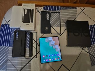 Samsung Galaxy Z Fold 4 256GB 12GB RAM