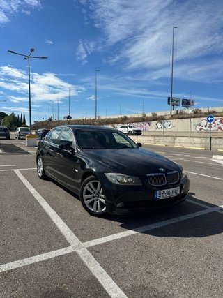 BMW Serie 3 2008 325i e90💫