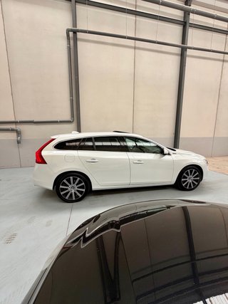 Volvo V60 D6 2016 AWD 285CV Diesel + Electro