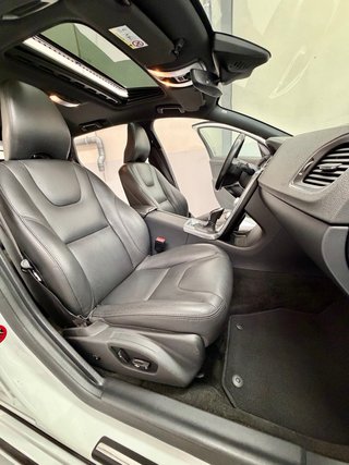 Volvo V60 D6 2016 AWD 285CV Diesel+Electro GARANT